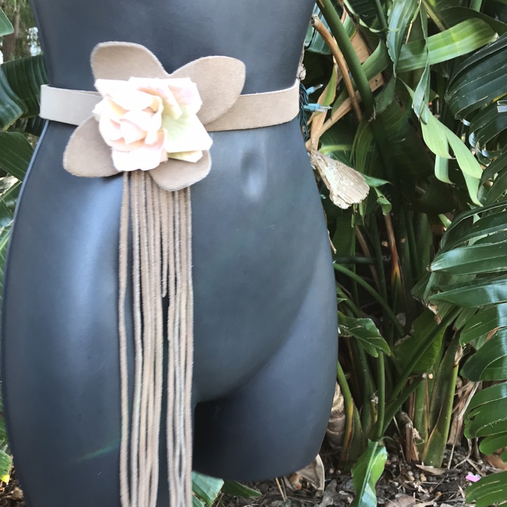 rose Floral suede fringe festival belt